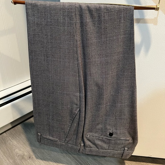 Lands’ End plaid dress pants - size 38 - Picture 1 of 5